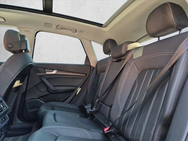 Used 2023 Audi Q5 2.0T Premium Plus w/ Premium Plus Package AWD/4WD image 23