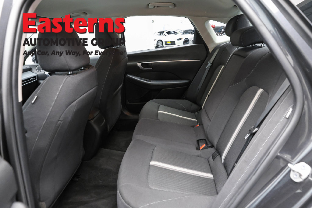 Used 2025 Hyundai Sonata SEL FWD image 23
