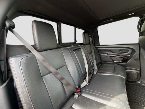 Used 2023 Nissan Titan PRO-4X w/ Pro-4x Convenience Package AWD/4WD image 27