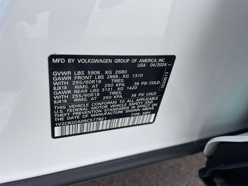 Used 2024 Volkswagen Atlas Peak Edition SE image 18