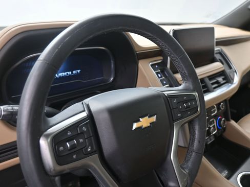 Certified 2023 Chevrolet Suburban Premier image 14