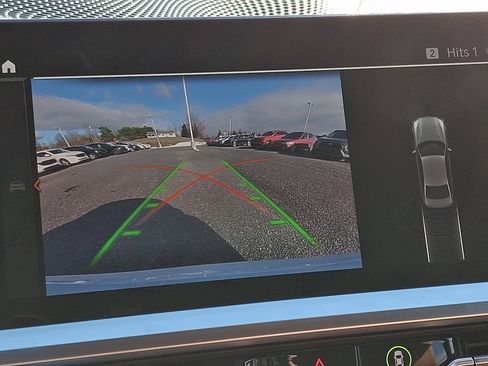 Used 2022 BMW 330i xDrive Sedan w/ M Sport Package image 19