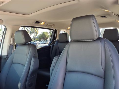 Certified 2025 Honda Odyssey EX-L image 19