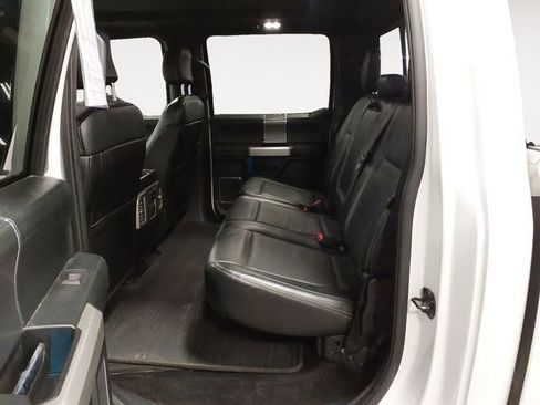 Used 2015 Ford F150 Lariat image 13