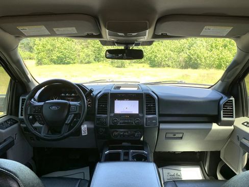 Used 2019 Ford F150 XLT w/ Equipment Group 302A Luxury AWD/4WD image 12