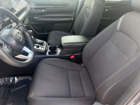 Used 2025 Honda CR-V LX image 13