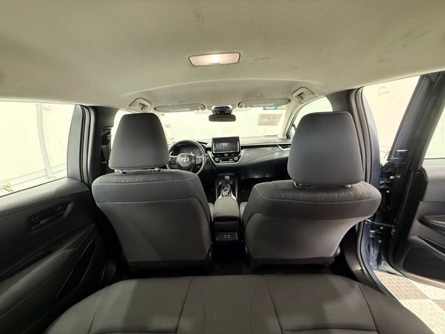 Used 2025 Toyota Corolla LE FWD image 27