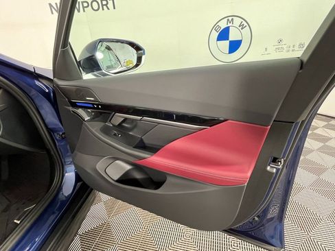 Certified 2025 BMW 530i xDrive image 25