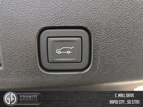 New 2026 Buick Enclave Sport Touring w/ Super Cruise Package image 13