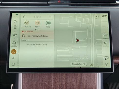 New 2026 Land Rover Range Rover SE image 12