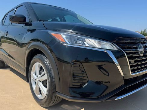Used 2023 Nissan Kicks S w/ Interior Electronics Package FWD image 12