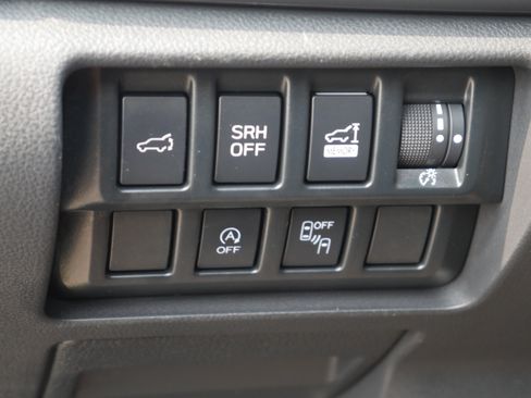 Used 2024 Subaru Forester Premium AWD/4WD image 6