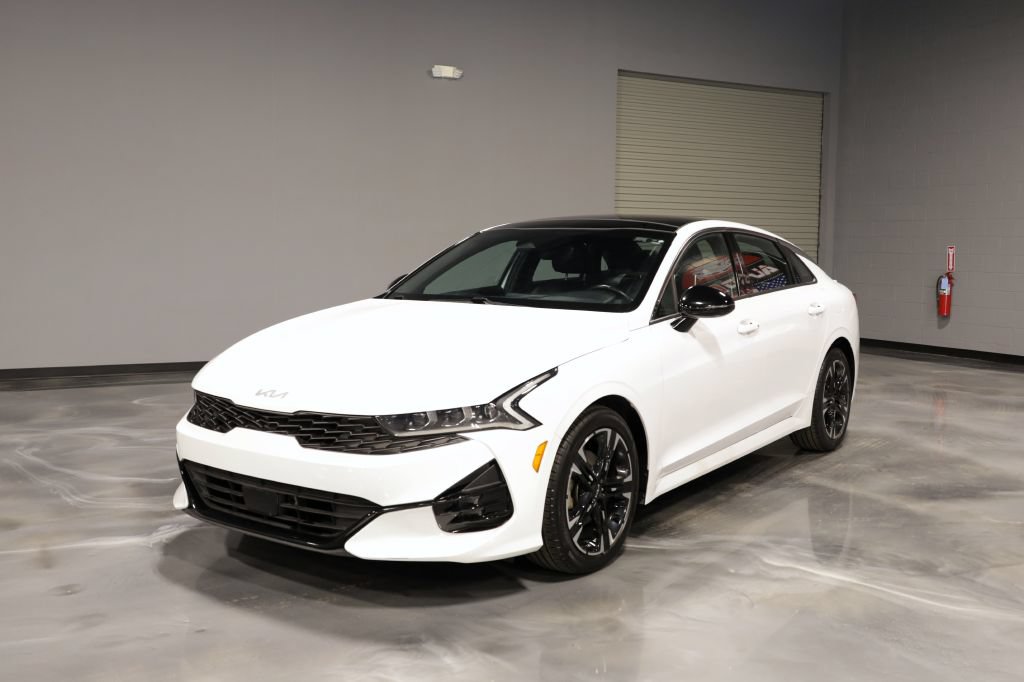 Used 2023 Kia K5 GT-Line FWD image 3