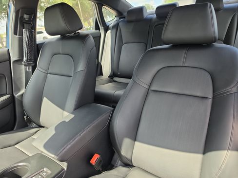 Used 2025 Honda Civic Sport image 20
