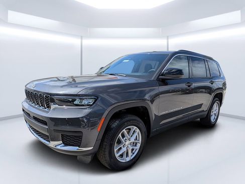New 2026 Jeep Grand Cherokee L Laredo w/ Trailer Tow Package RWD image 7