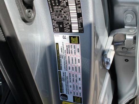 Used 2025 Toyota Corolla Cross AWD Hybrid image 29