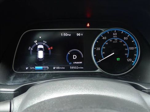 Used 2020 Nissan Leaf SV w/ SV Technology Package FWD image 25