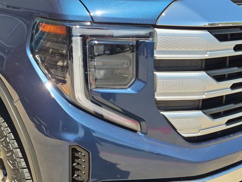 Certified 2022 GMC Sierra 1500 SLE AWD/4WD image 10