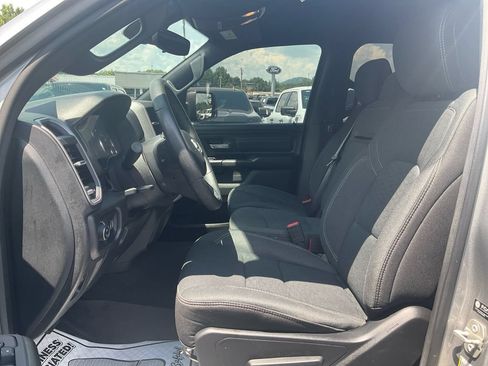Used 2025 RAM 1500 Tradesman w/ Night Edition RWD image 16