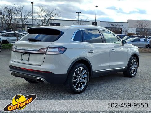 Used 2023 Lincoln Nautilus Reserve w/ Equipment Group 201A image 9