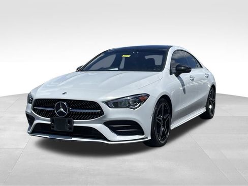 Used 2022 Mercedes-Benz CLA 250 4MATIC image 2