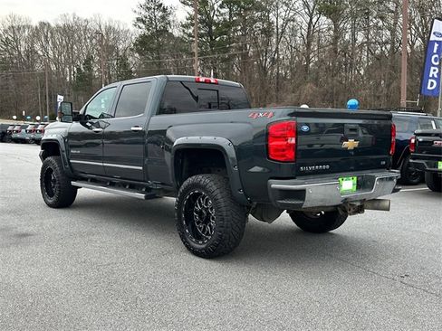 Used 2018 Chevrolet Silverado 2500 LTZ w/ Duramax Plus Package image 5