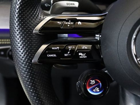 Used 2022 Mercedes-Benz AMG GT 43 image 4