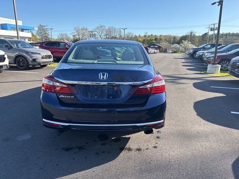 Used 2017 Honda Accord LX image 7