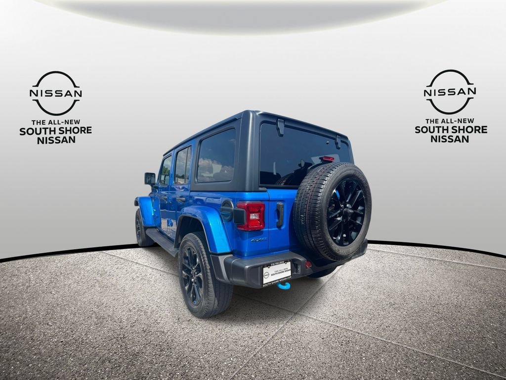 Used 2023 Jeep Wrangler Unlimited Sahara w/ Cold Weather Group AWD/4WD image 6