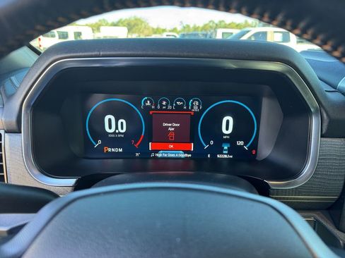 Used 2022 Ford F150 Platinum w/ Equipment Group 701A High image 27