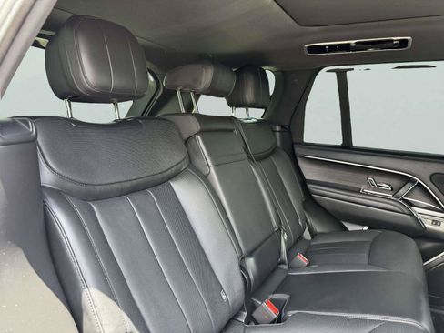 Used 2024 Land Rover Range Rover SE AWD/4WD image 46