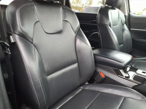 Used 2020 Kia Telluride S image 12