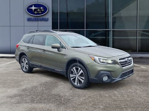 Used 2018 Subaru Outback 2.5i Limited image 2