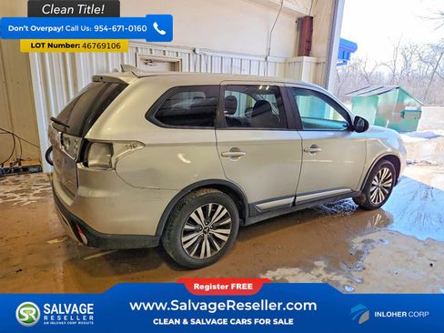 Used 2019 Mitsubishi Outlander ES FWD image 4