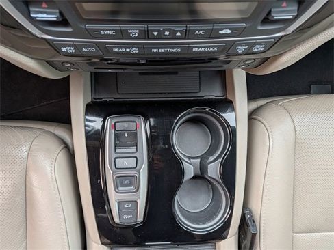 Used 2019 Honda Pilot Elite image 25