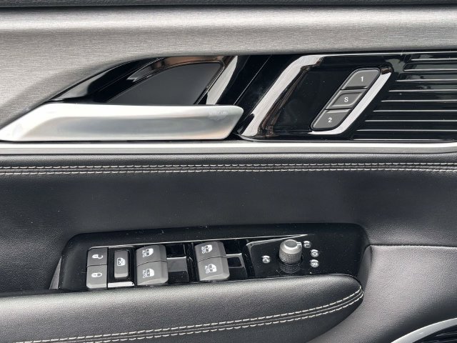 New 2026 Jeep Grand Wagoneer Limited AWD/4WD image 22