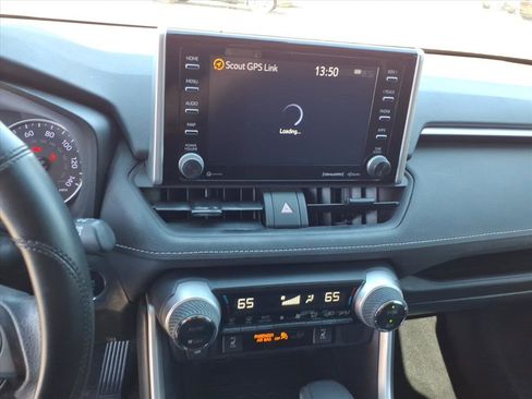 Used 2019 Toyota RAV4 XLE image 15