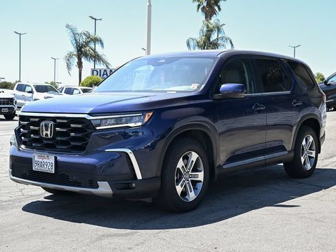 Used 2025 Honda Pilot EX-L image 9
