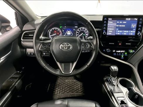 Used 2021 Toyota Camry SE AWD/4WD image 11