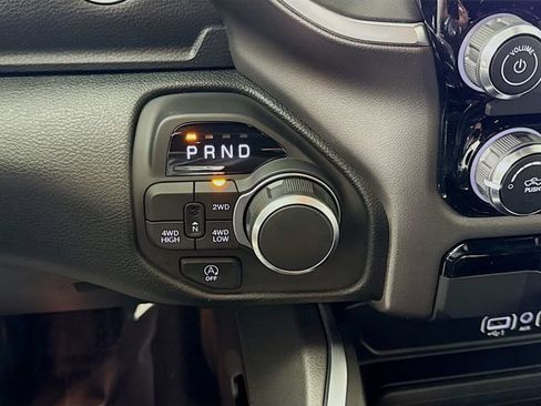 New 2026 RAM 1500 Express AWD/4WD image 16