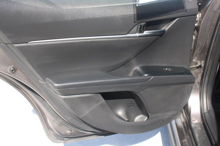 Used 2018 Toyota Camry SE w/ Protection Package (Q2) FWD image 13