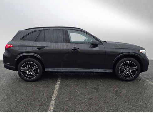 New 2026 Mercedes-Benz GLC 300 4MATIC image 2