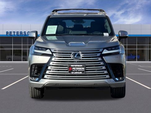 Used 2023 Lexus LX 600 4WD w/ Interior Upgrade Package image 9