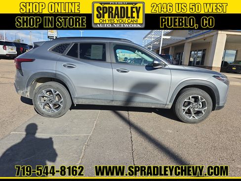 Used 2024 Chevrolet Trax LT image 3