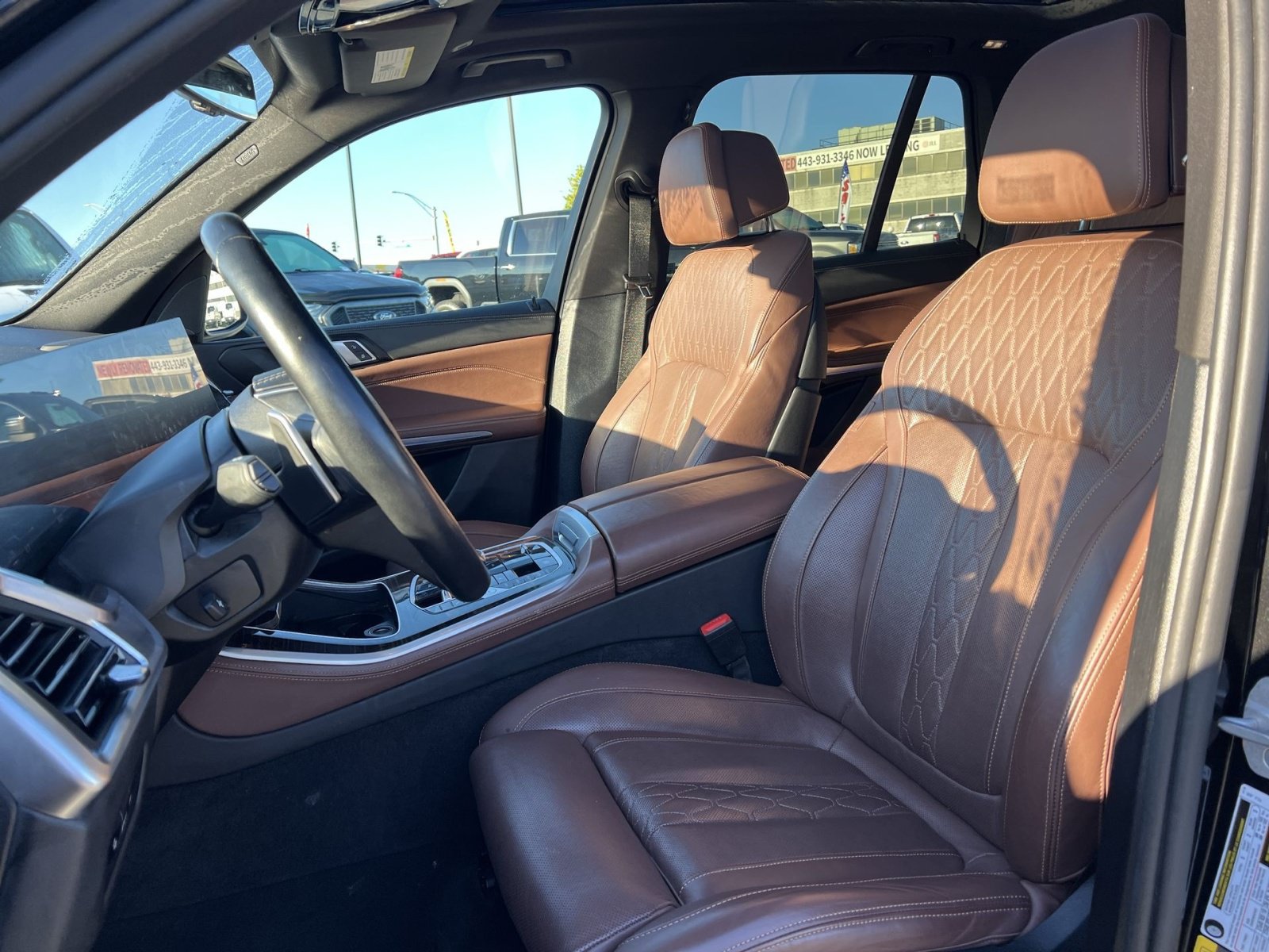 Used 2025 BMW X5 xDrive50e AWD/4WD image 13