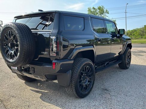 New 2025 GMC Hummer EV 2X w/ LPO, Sport Package image 5