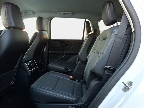 New 2026 Lincoln Aviator AWD image 9