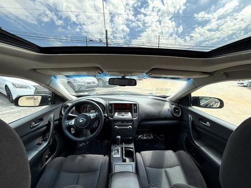 Used 2012 Nissan Maxima 3.5 S image 2