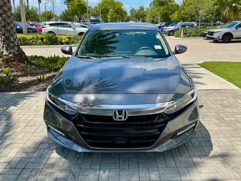 Used 2018 Honda Accord EX image 2