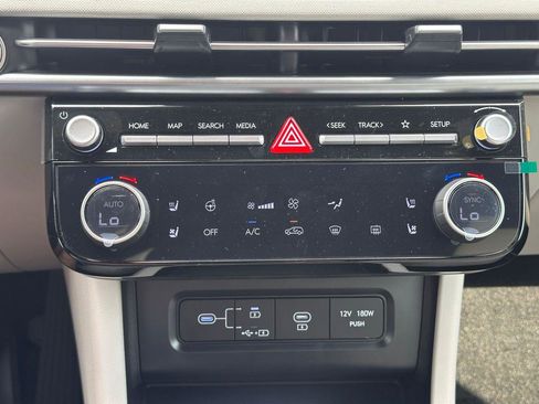 New 2026 Hyundai Tucson Limited image 30